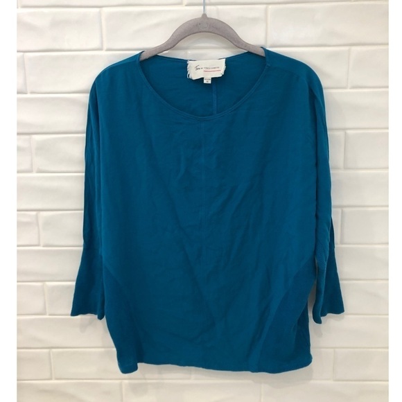 two BY VINCE CAMUTO Dolman Mixed Media Tee - Picture 3 of 8
